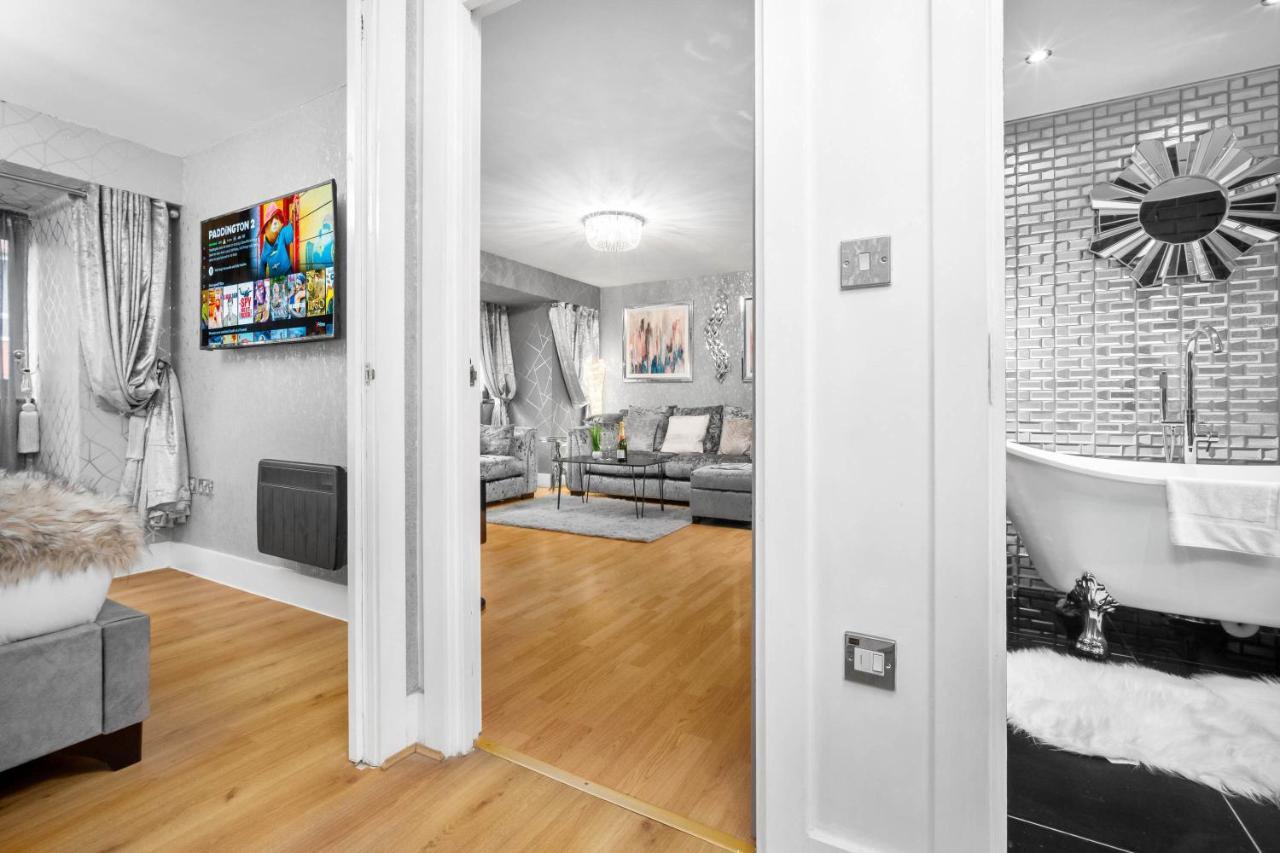 Luxury City Centre Apartment - Parking - Smart Tv - Wifi - Intercom Μπέρμιγχαμ Εξωτερικό φωτογραφία